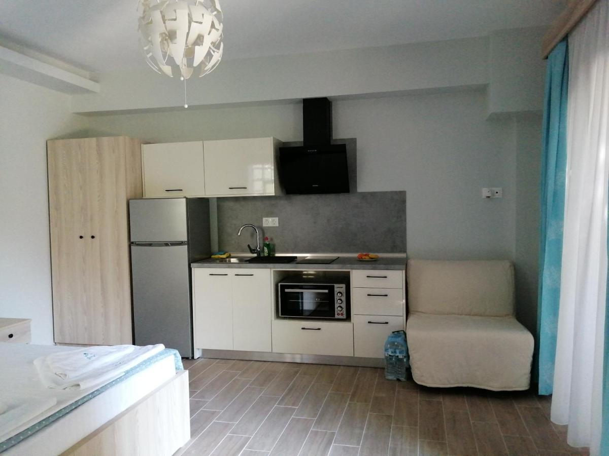Perla Studios Paralia Dionysiou Exterior foto
